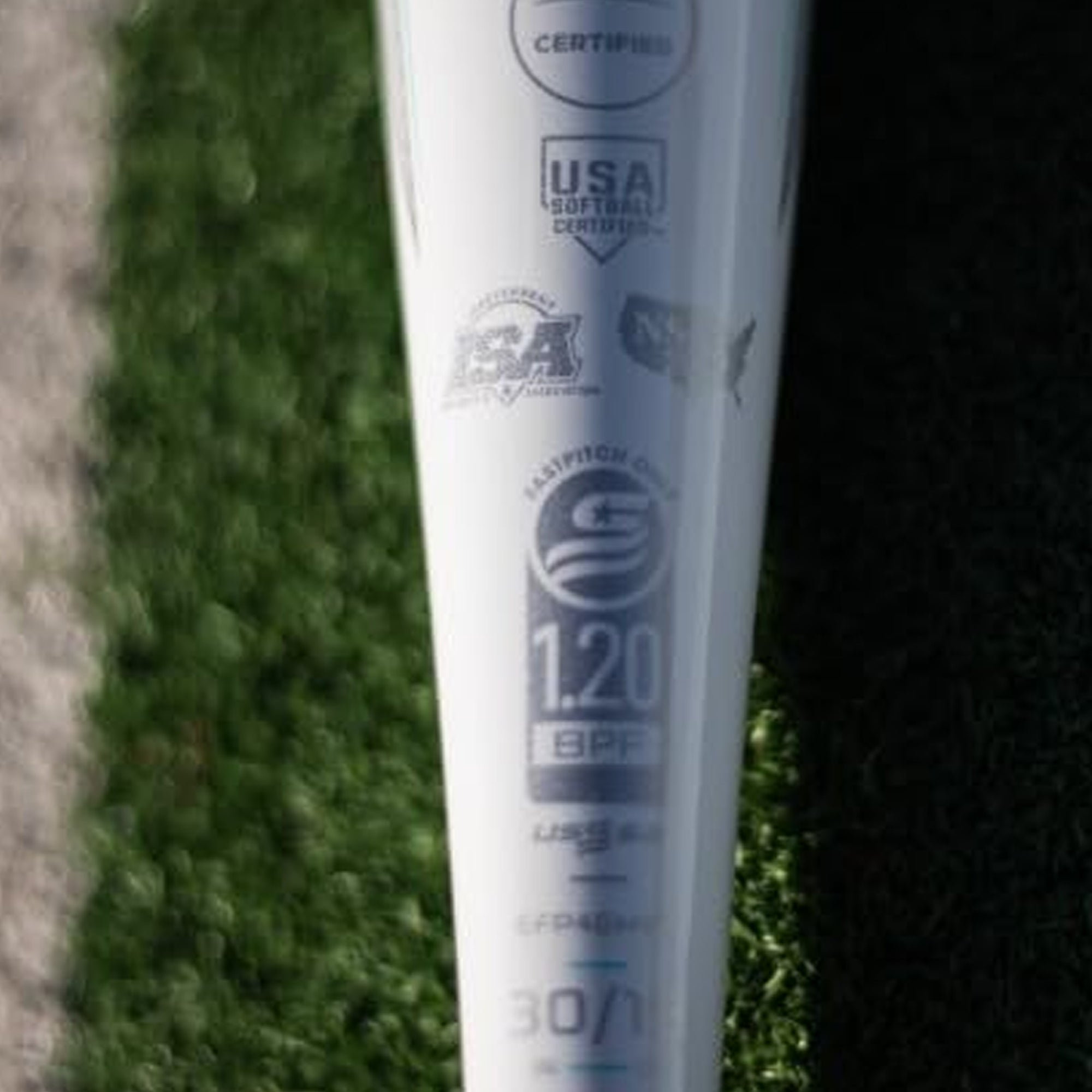 Bat Softbol Fastpitch Easton Ghost 2024 Barril 2 1/4 FP24GHY11 (-11) Aluminio